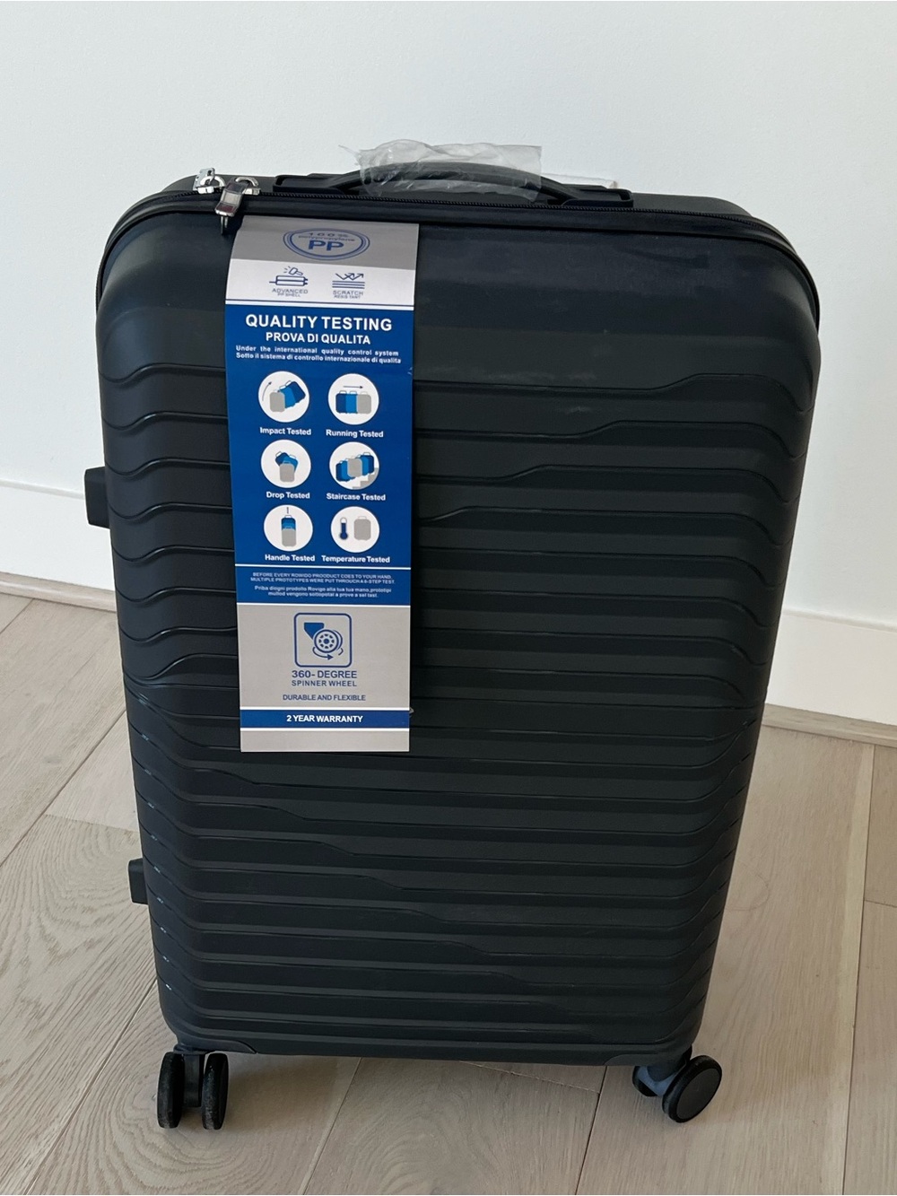 TRAVEL Expandable Medium Check-In Suitcase